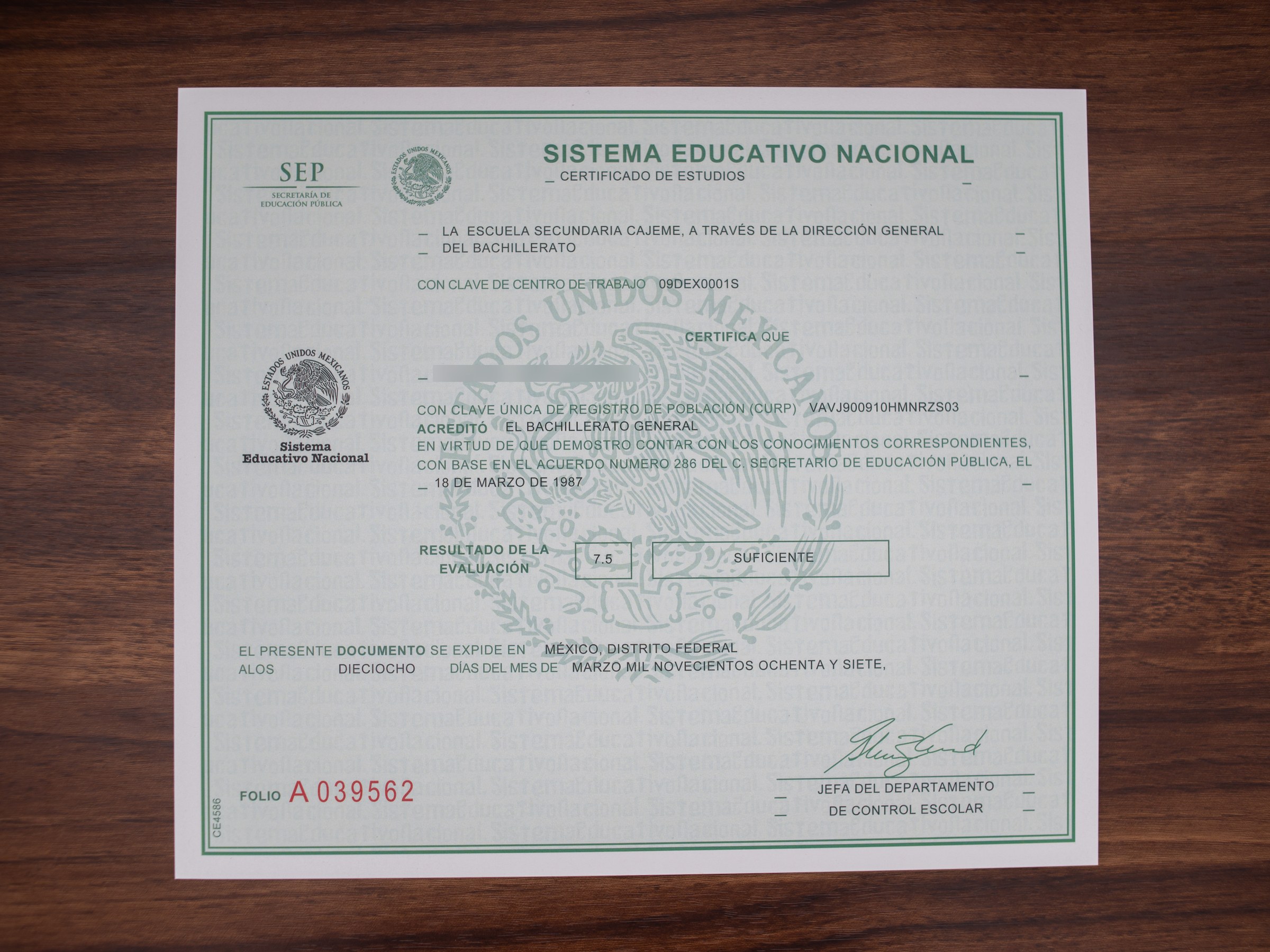 Muestra de certificado de estudios